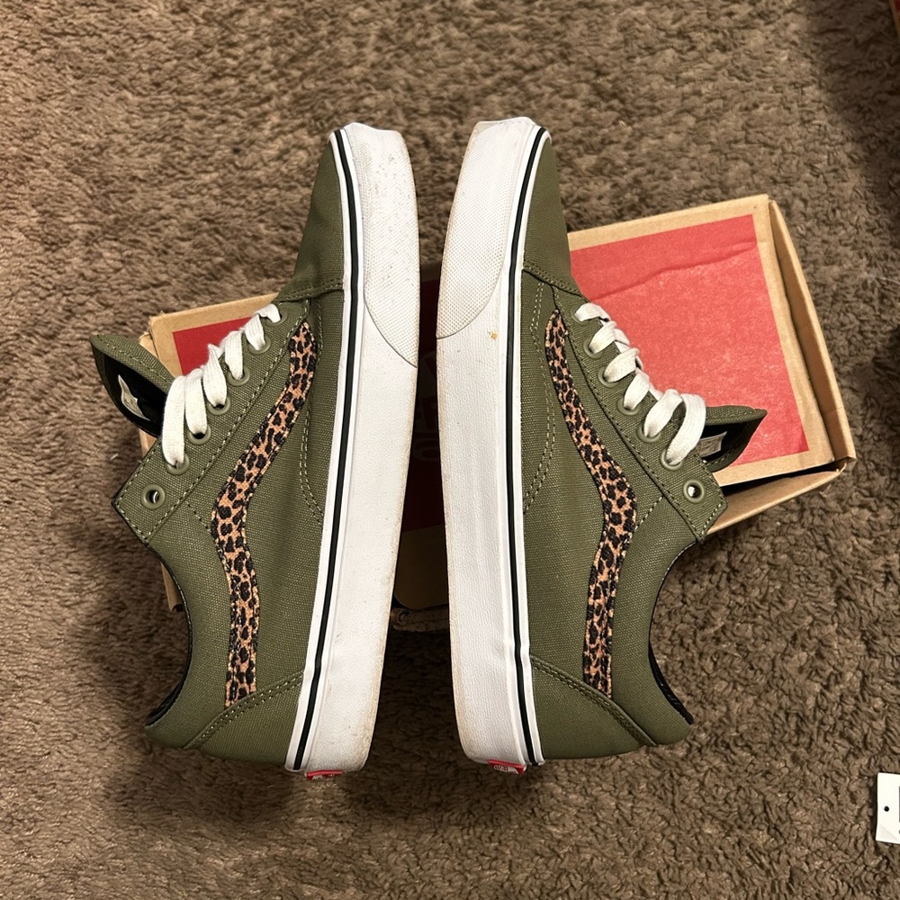 Vans Olive Green Low-Top Sneakers with Leopard Stripe Accent - Picture 2 of 7